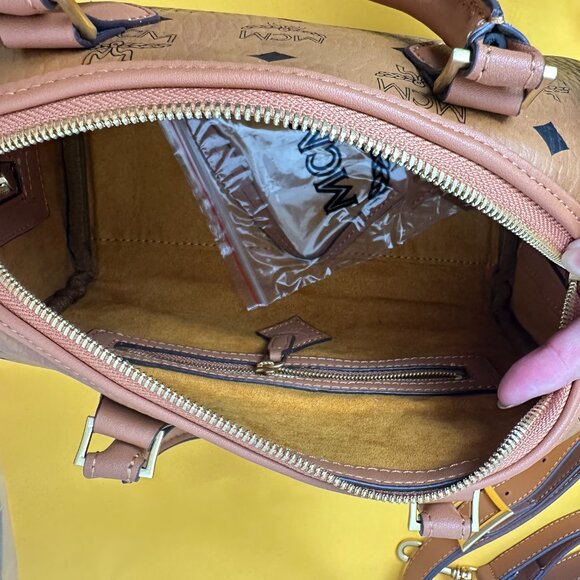 MCM Aren Visetos Small Boston Bag - Picture 4 of 6